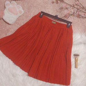 NWOT♡Red Pleated Skirt